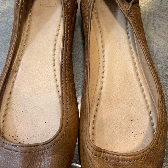 frye carson toggle ballet 8.5 - Picture 3 of 10